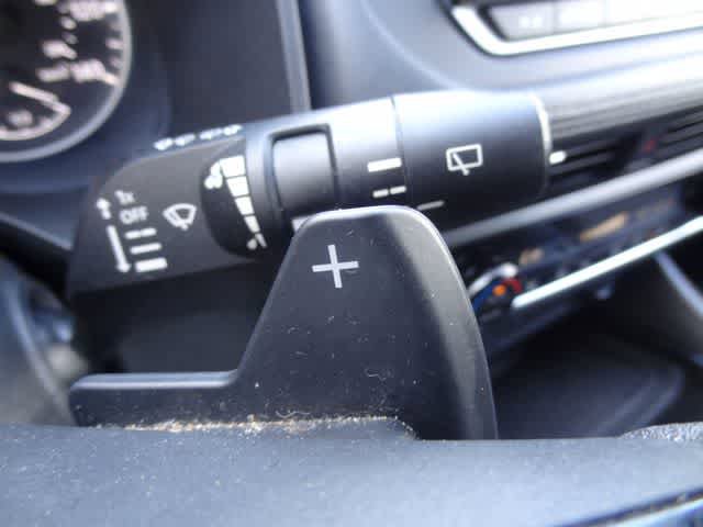 Used 2023 Nissan Rogue SV FWD image 18