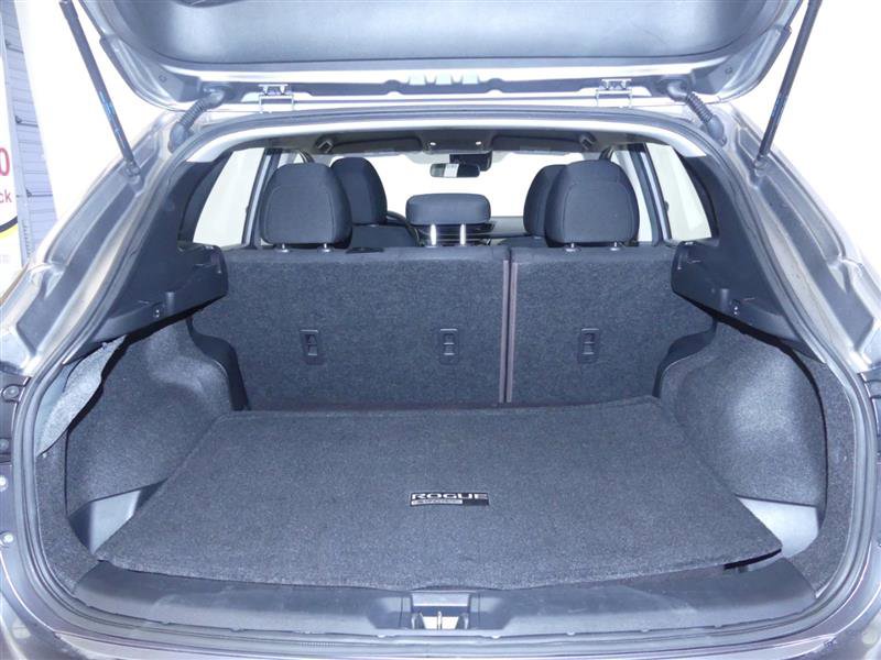 Used 2021 Nissan Rogue Sport S image 27