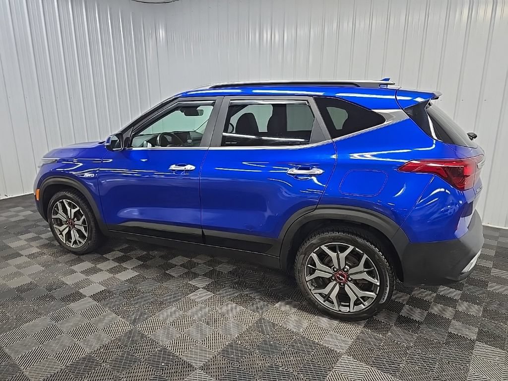 Used 2022 Kia Seltos SX w/ Sunroof Package AWD/4WD image 4