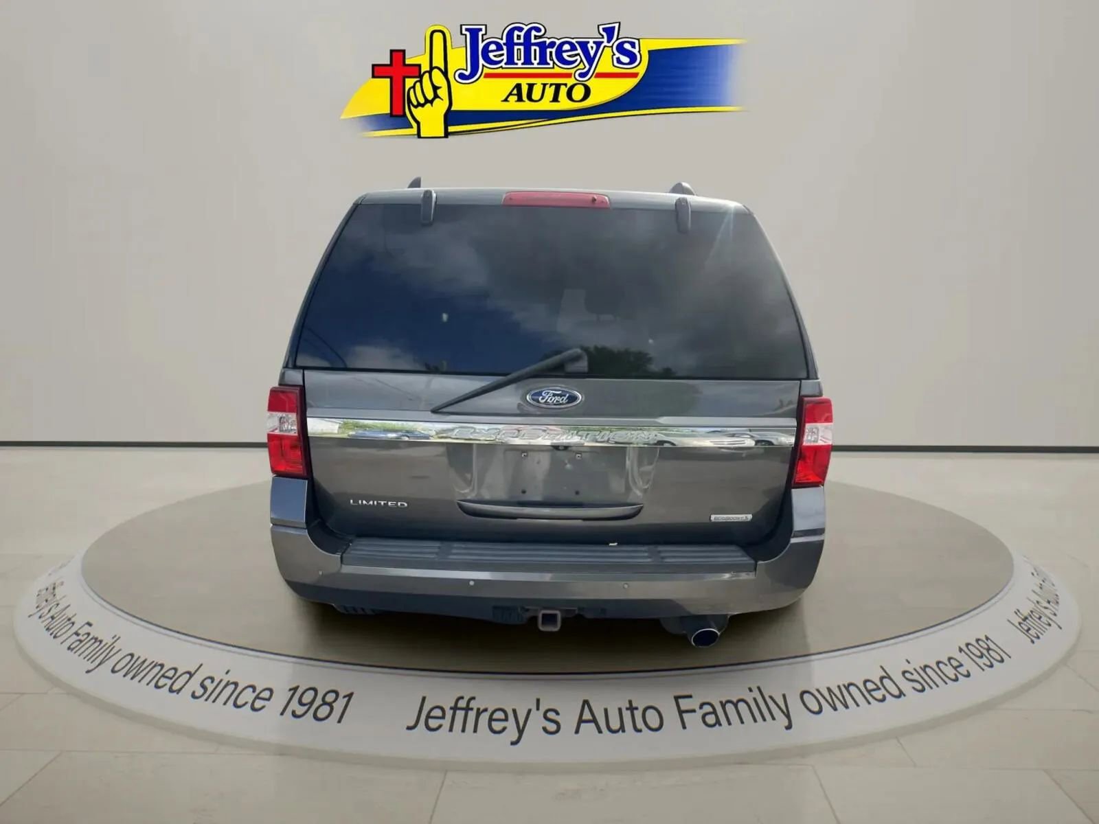 Used 2015 Ford Expedition Limited w/ Equipment Group 301A image 5