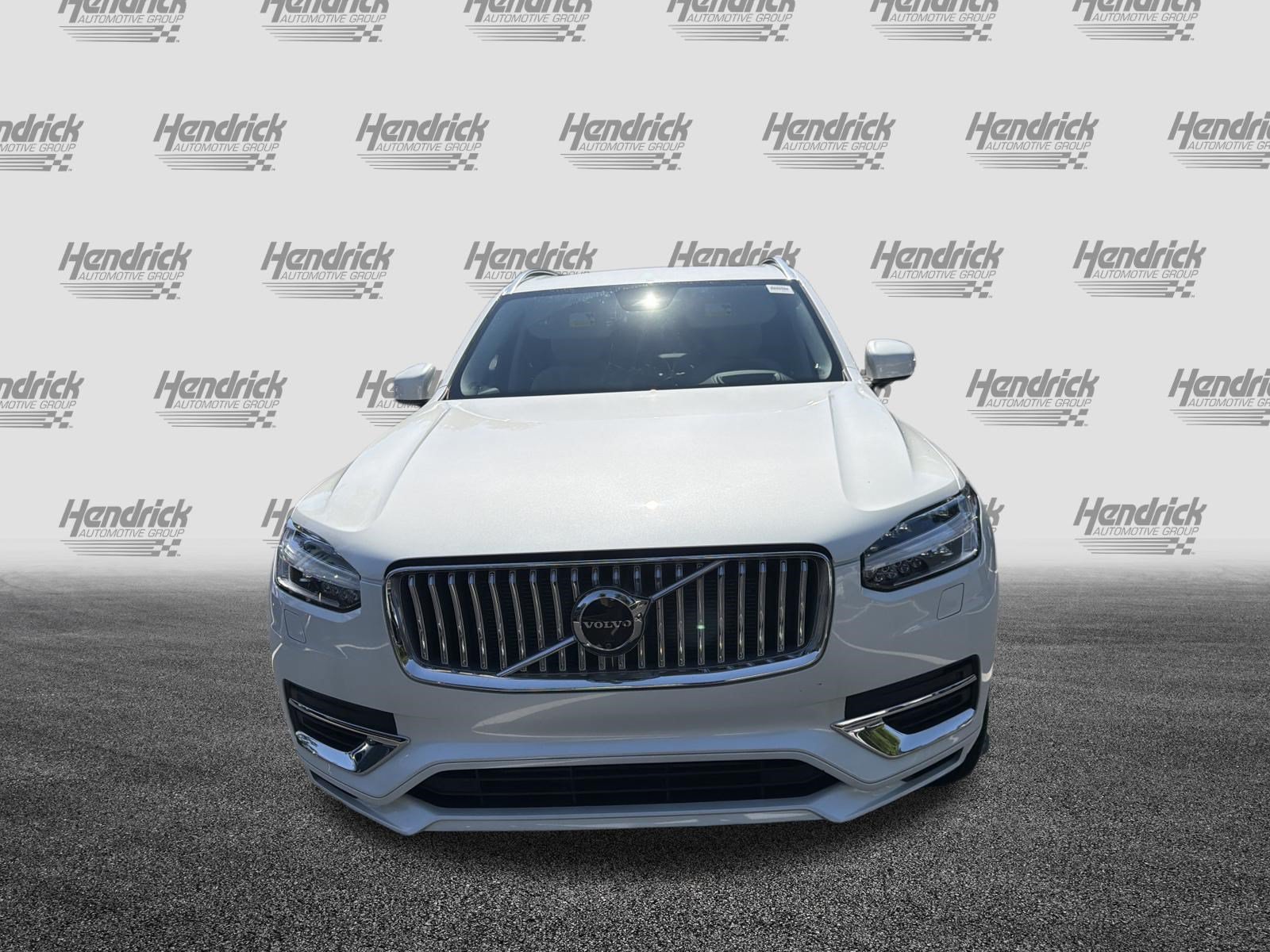 Certified 2024 Volvo XC90 T8 Ultimate w/ Protection Package Premier AWD/4WD image 3