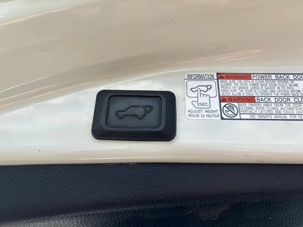 Used 2018 Toyota RAV4 Limited w/ Advanced Technology Package AWD/4WD image 20