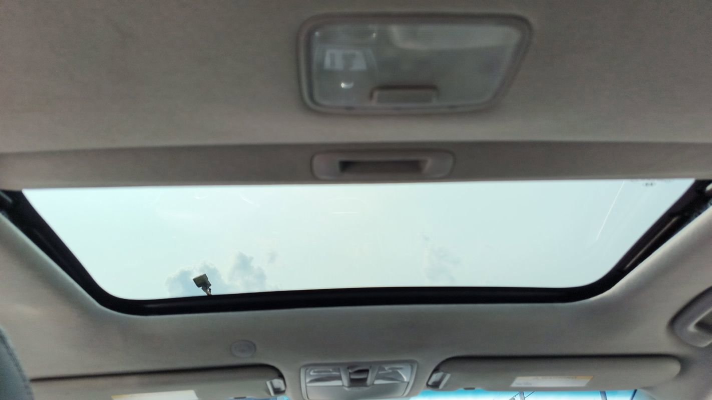 Used 2013 Hyundai Elantra Limited image 16