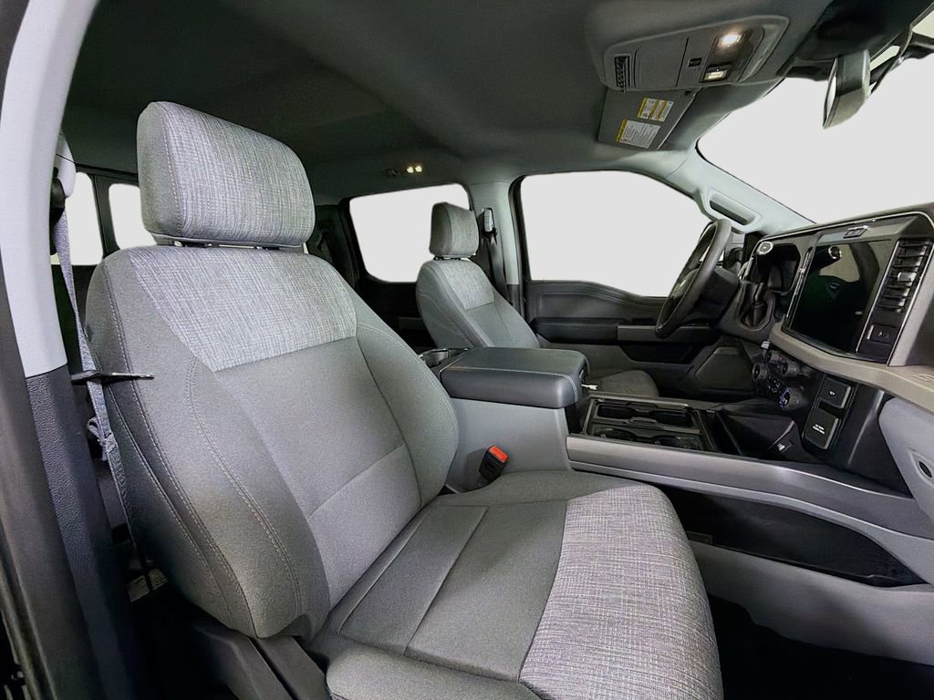 New 2026 Ford F250 XLT w/ XLT Premium Package image 29