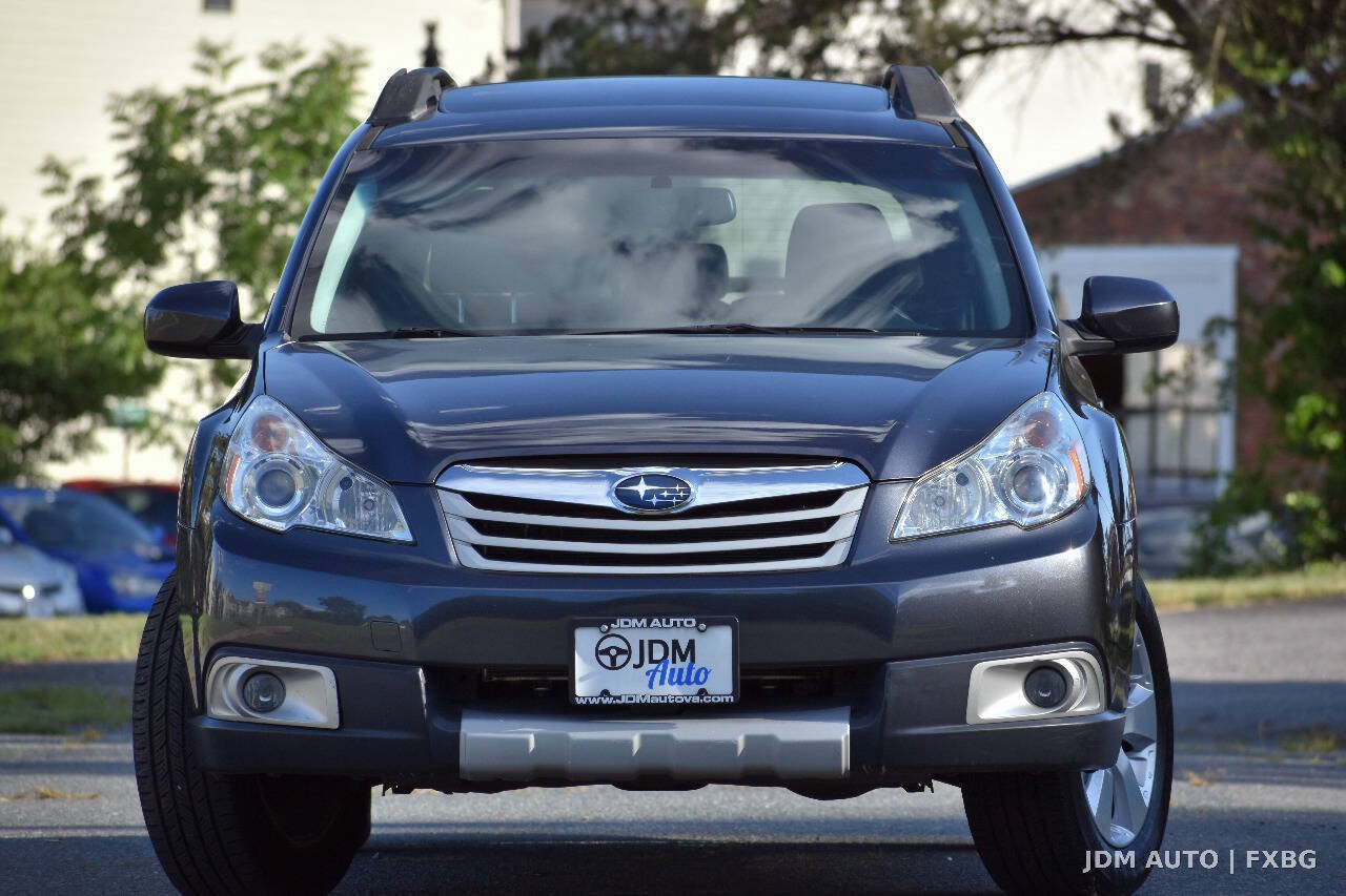 Used 2011 Subaru Outback 2.5i Limited AWD/4WD image 3