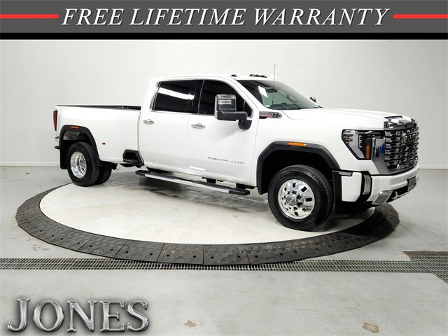Used 2025 GMC Sierra 3500 Denali w/ Technology Package image 1