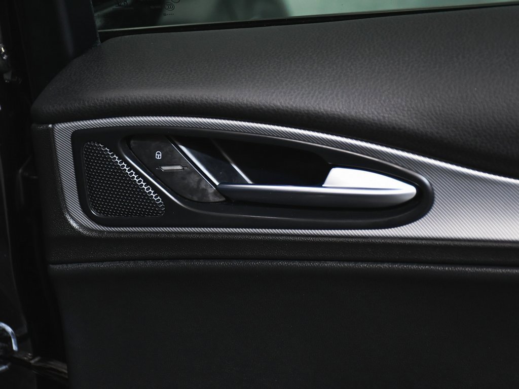 Used 2023 Alfa Romeo Stelvio Veloce image 14