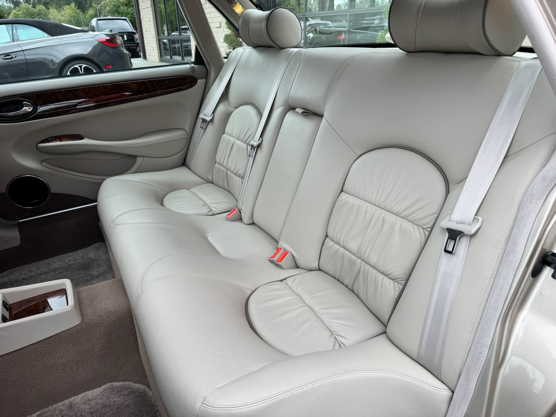 Used 2001 Jaguar XJ Supercharged RWD image 45