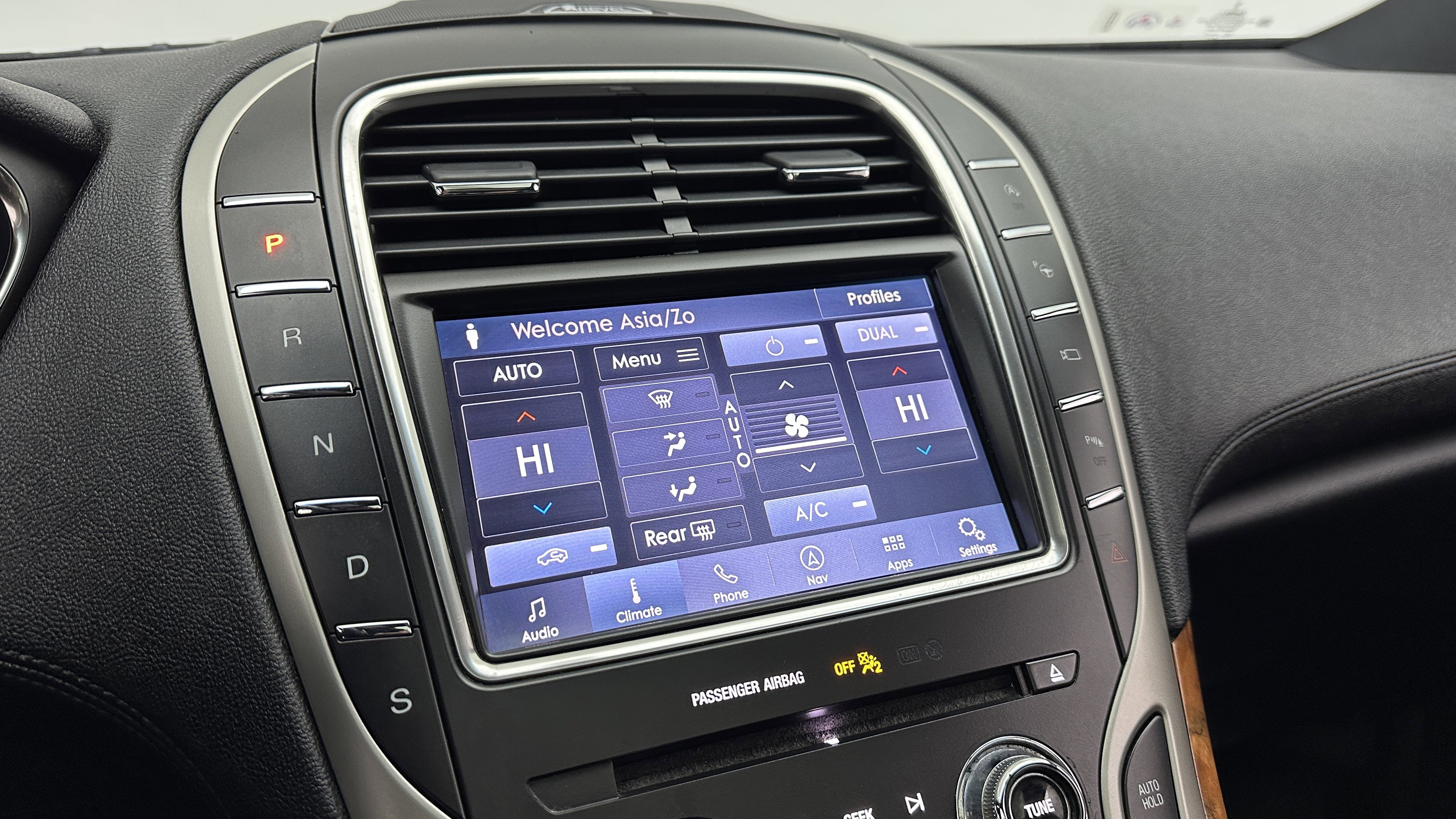 Used 2020 Lincoln Nautilus Reserve w/ Equipment Group 201A image 18