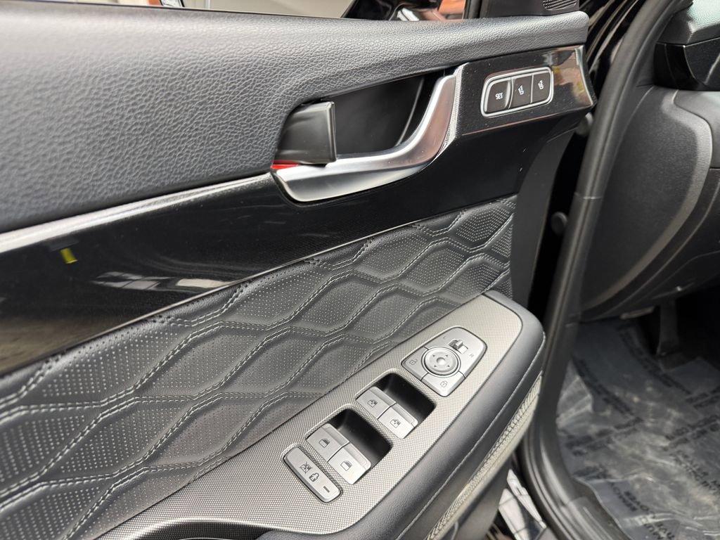 Used 2022 Hyundai Palisade Calligraphy w/ Cargo Package image 11