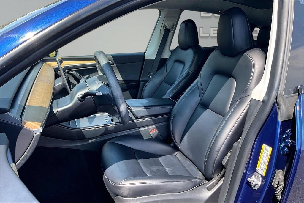 Used 2023 Tesla Model Y Long Range AWD/4WD image 25