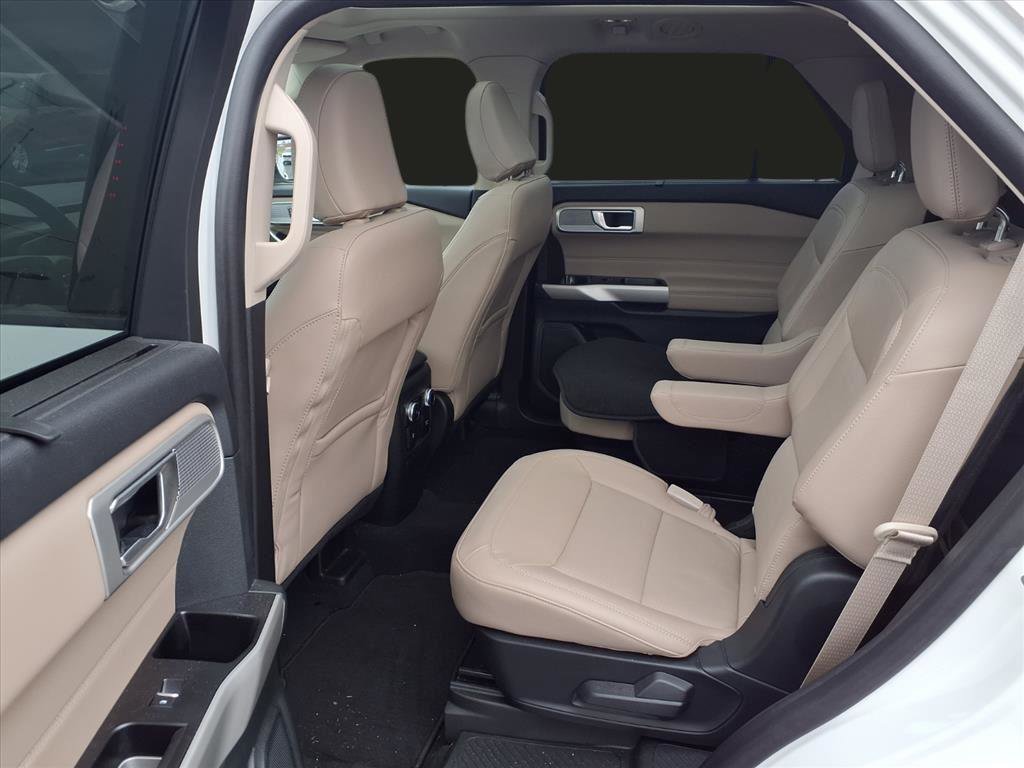 Used 2023 Ford Explorer Limited w/ Equipment Group 301A image 21