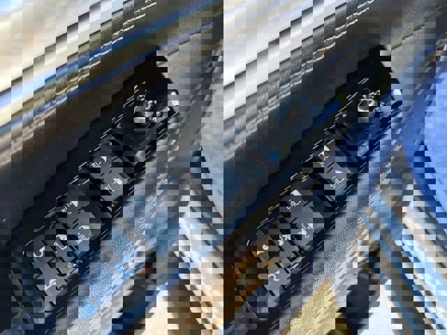 Used 2024 Jeep Wagoneer L Series II w/ Flexible Seating Group AWD/4WD image 11