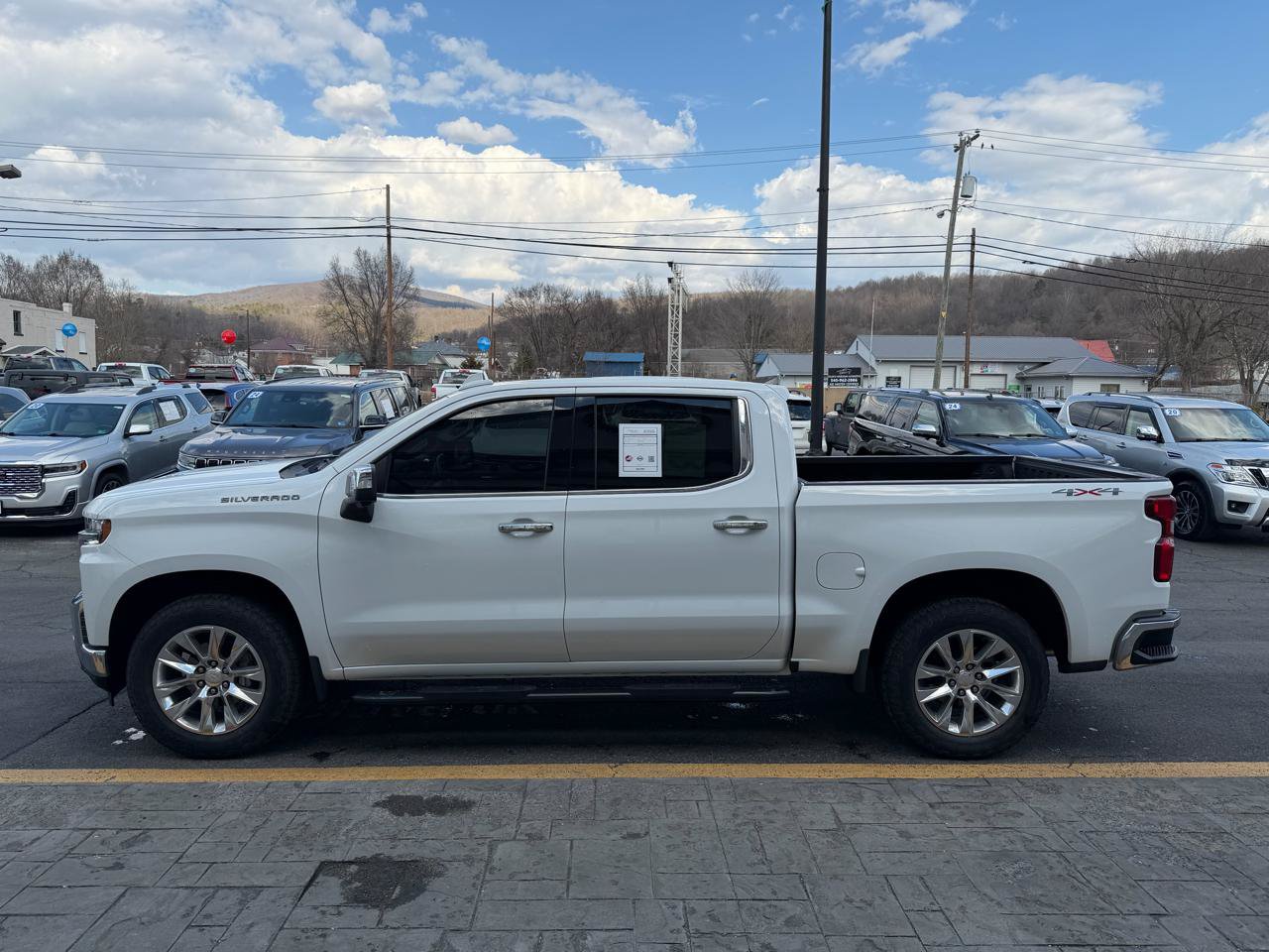 Used 2021 Chevrolet Silverado 1500 LTZ AWD/4WD image 5