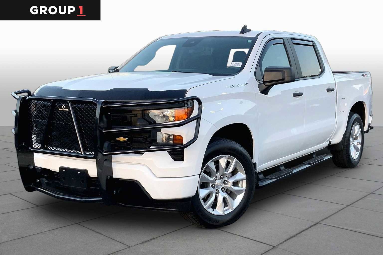 Used 2024 Chevrolet Silverado 1500 Custom AWD/4WD image 1