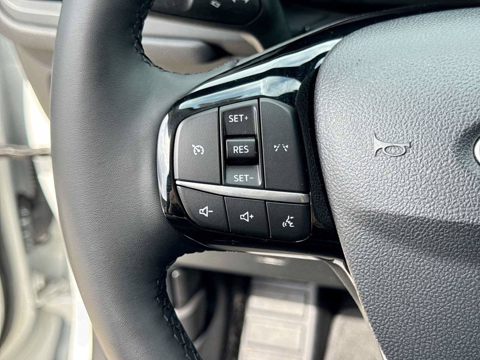 Used 2023 Ford Escape Active AWD/4WD image 22