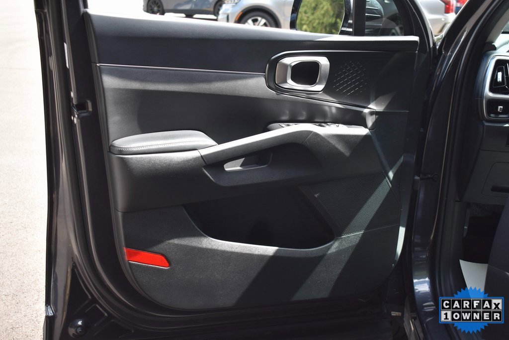 Used 2023 Kia Sorento EX image 52