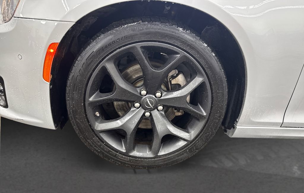 Used 2022 Chrysler 300 S image 12