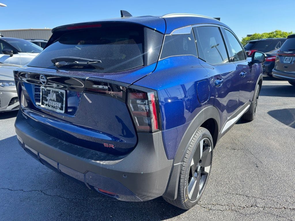 New 2026 Nissan Kicks SR w/ SR Premium Package FWD image 5