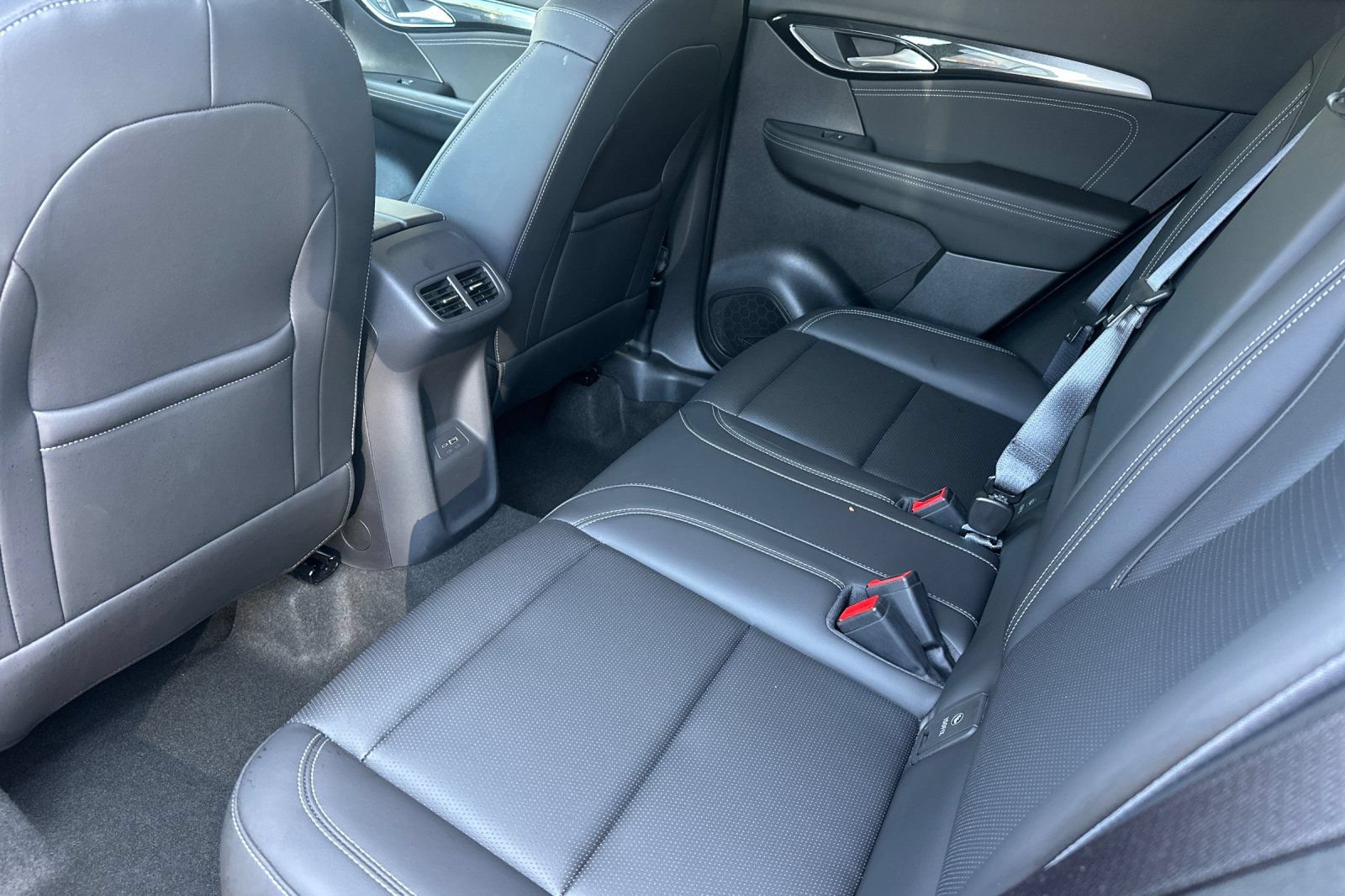 Used 2026 Buick Envision Preferred AWD/4WD image 14