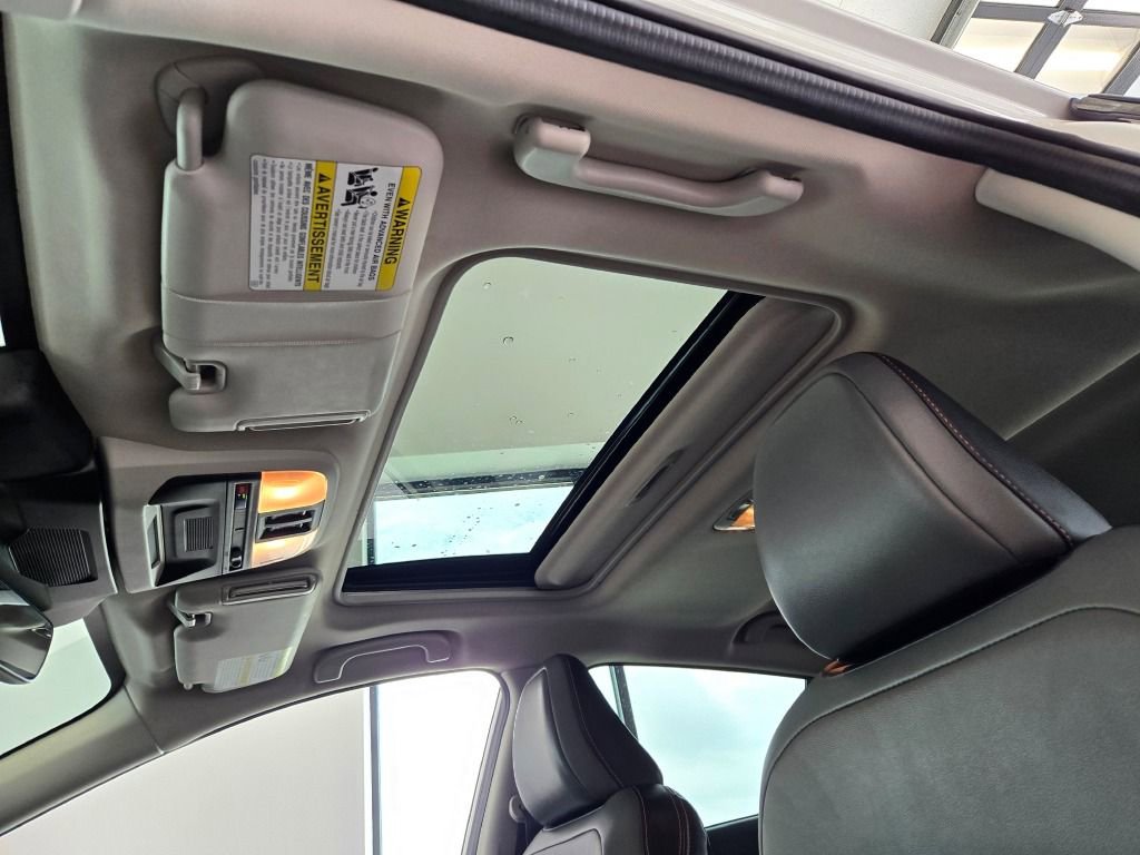 Used 2024 Subaru Crosstrek 2.5i Limited w/ Crosstrek Mirror Package image 17