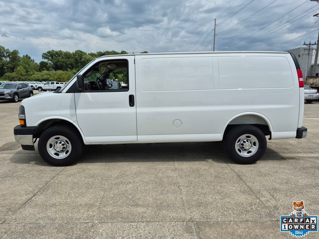 Certified 2025 Chevrolet Express 2500 w/ Driver Convenience Package RWD image 4
