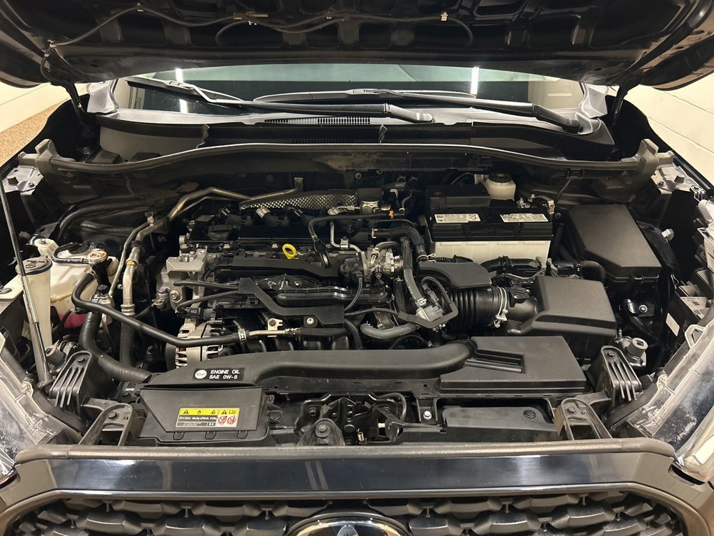 Used 2024 Toyota Corolla Cross LE image 12