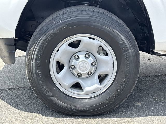 Used 2023 Toyota Tacoma SR RWD image 10