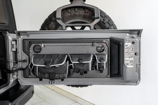 Used 2018 Jeep Wrangler Unlimited Rubicon AWD/4WD image 49