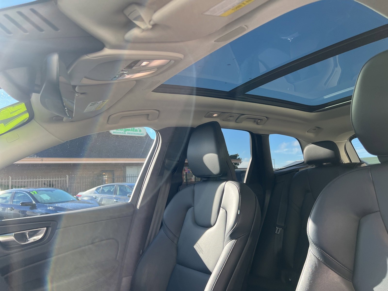 Used 2024 Volvo XC60 B5 Core image 19