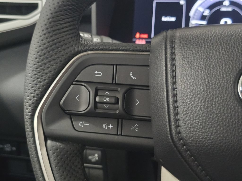 New 2026 Toyota Tundra Limited AWD/4WD image 32