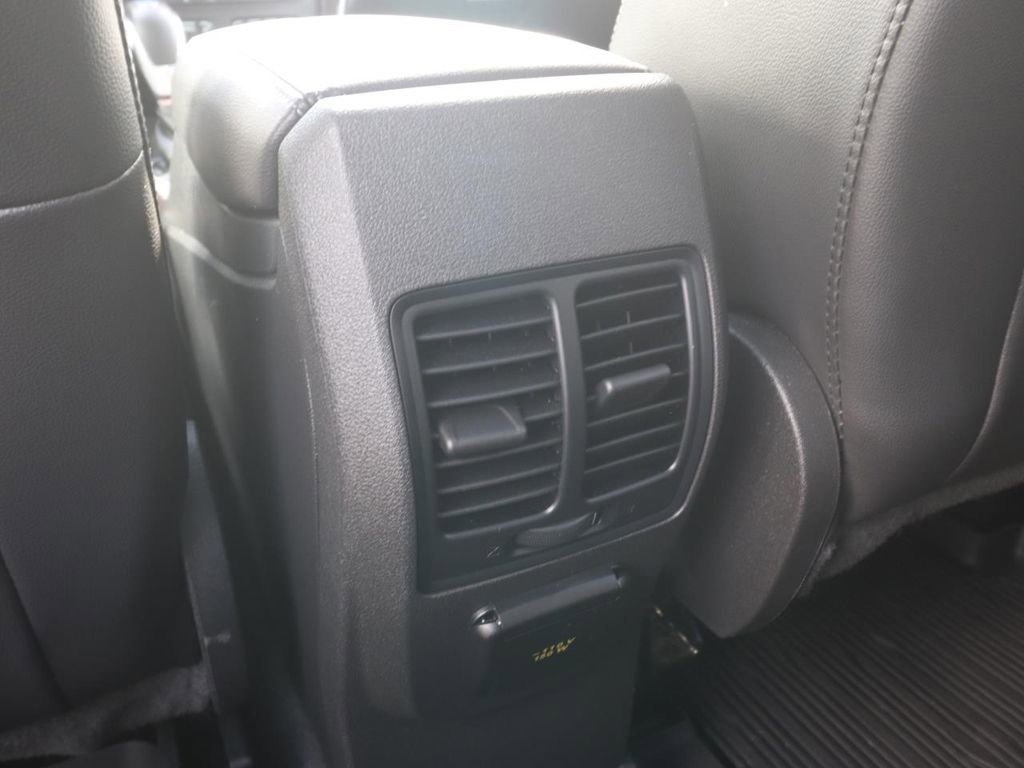 Certified 2019 Ford Escape Titanium image 14