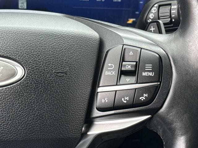 Used 2020 Ford Explorer Platinum w/ Premium Technology Package AWD/4WD image 15