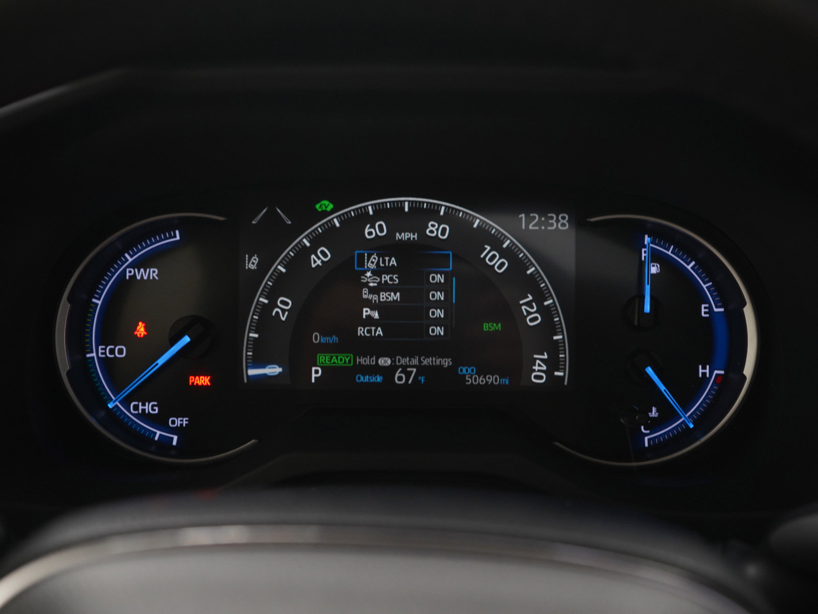 Used 2019 Toyota RAV4 Limited AWD/4WD image 25