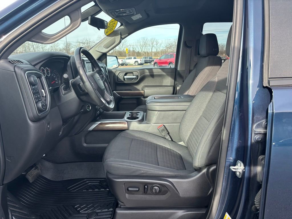 Used 2021 Chevrolet Silverado 1500 RST w/ Convenience Package II image 16
