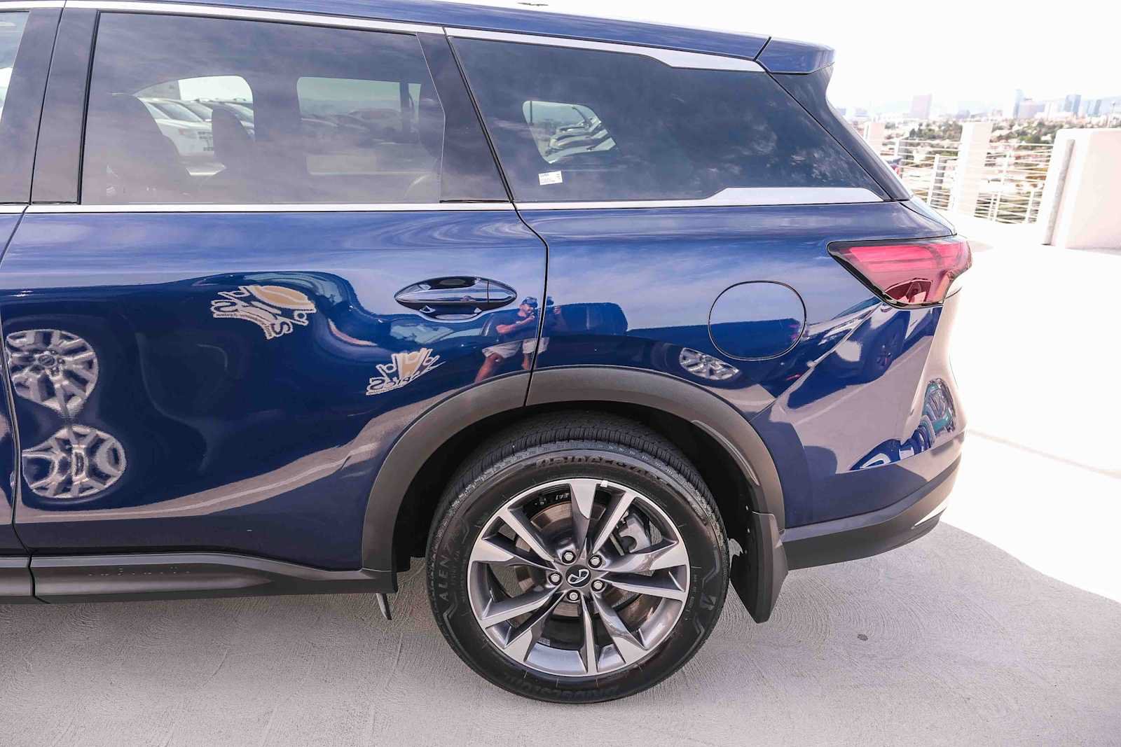 Used 2026 INFINITI QX60 Pure w/ Cargo Package FWD image 8