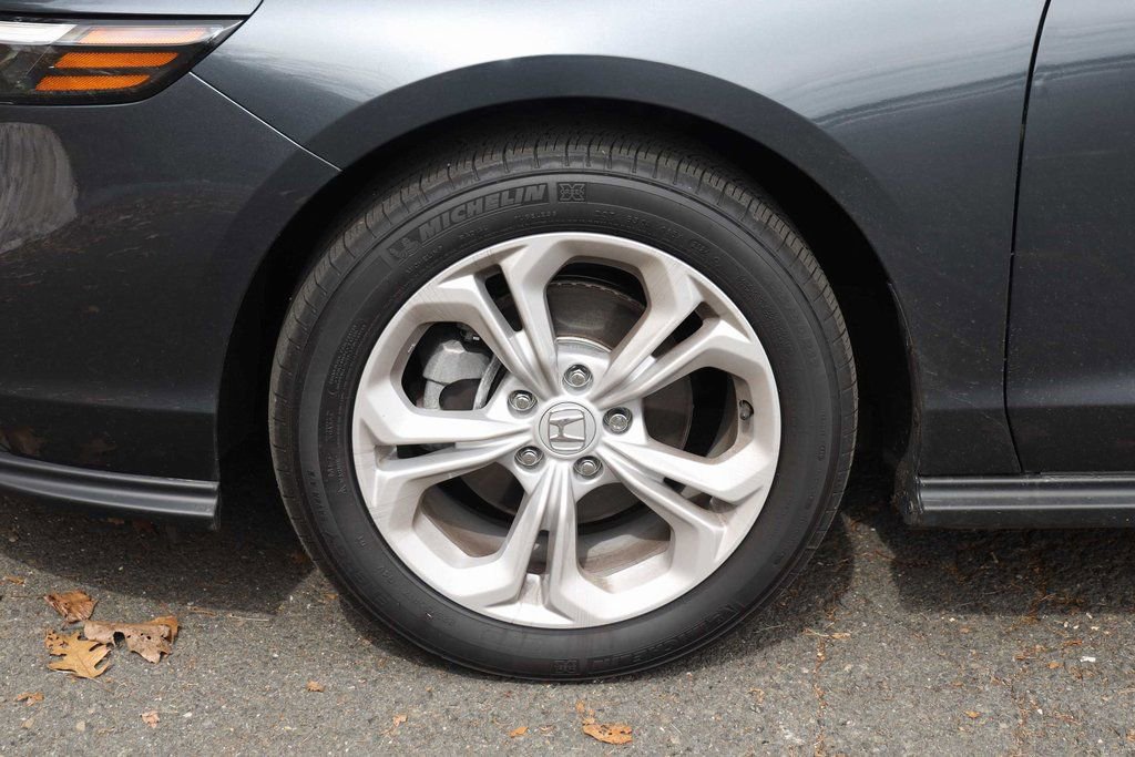 Used 2025 Honda Accord LX image 12