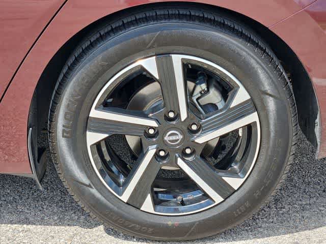 Used 2024 Nissan Sentra SV FWD image 13