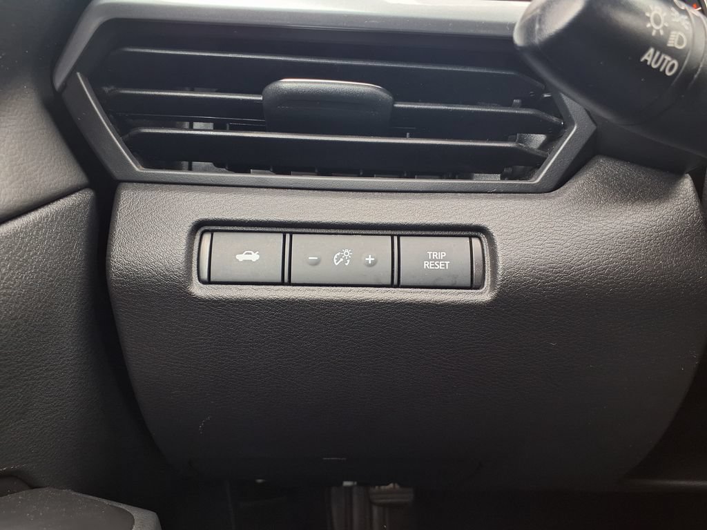 Used 2025 Nissan Altima 2.5 SV FWD image 29