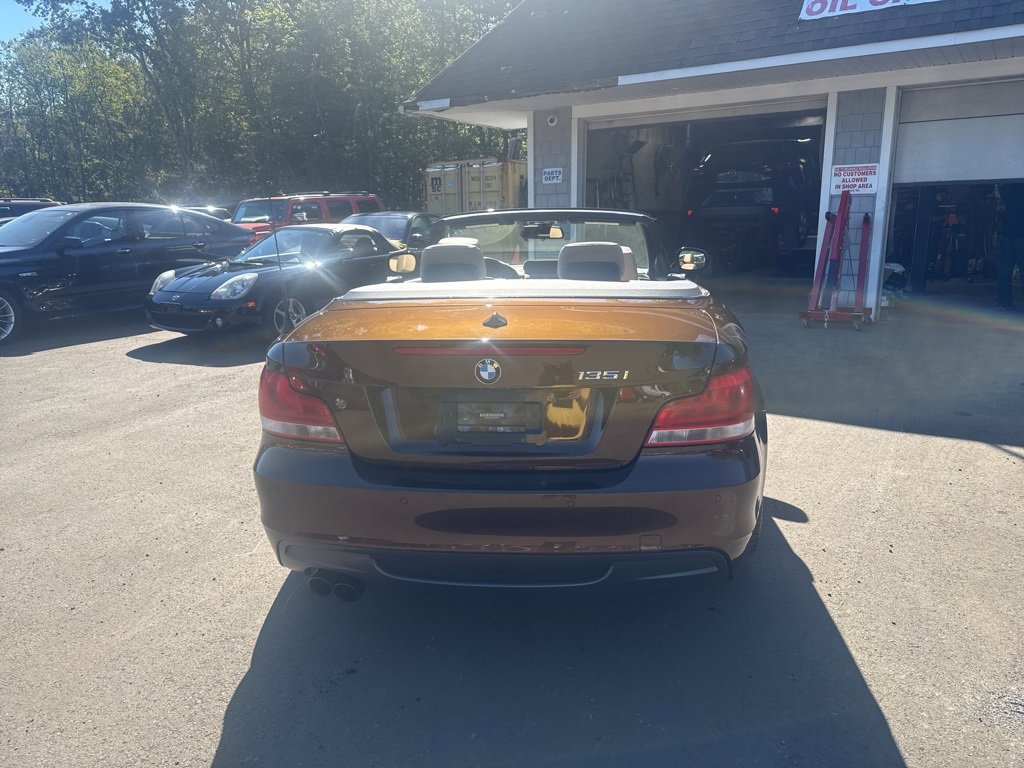 Used 2012 BMW 135i Convertible image 27