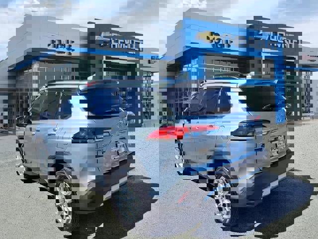 Used 2023 Toyota Corolla Cross LE image 3