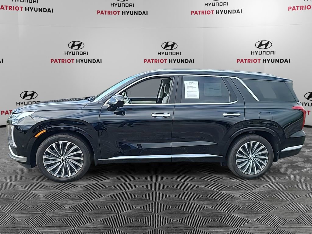 Used 2024 Hyundai Palisade Calligraphy image 40