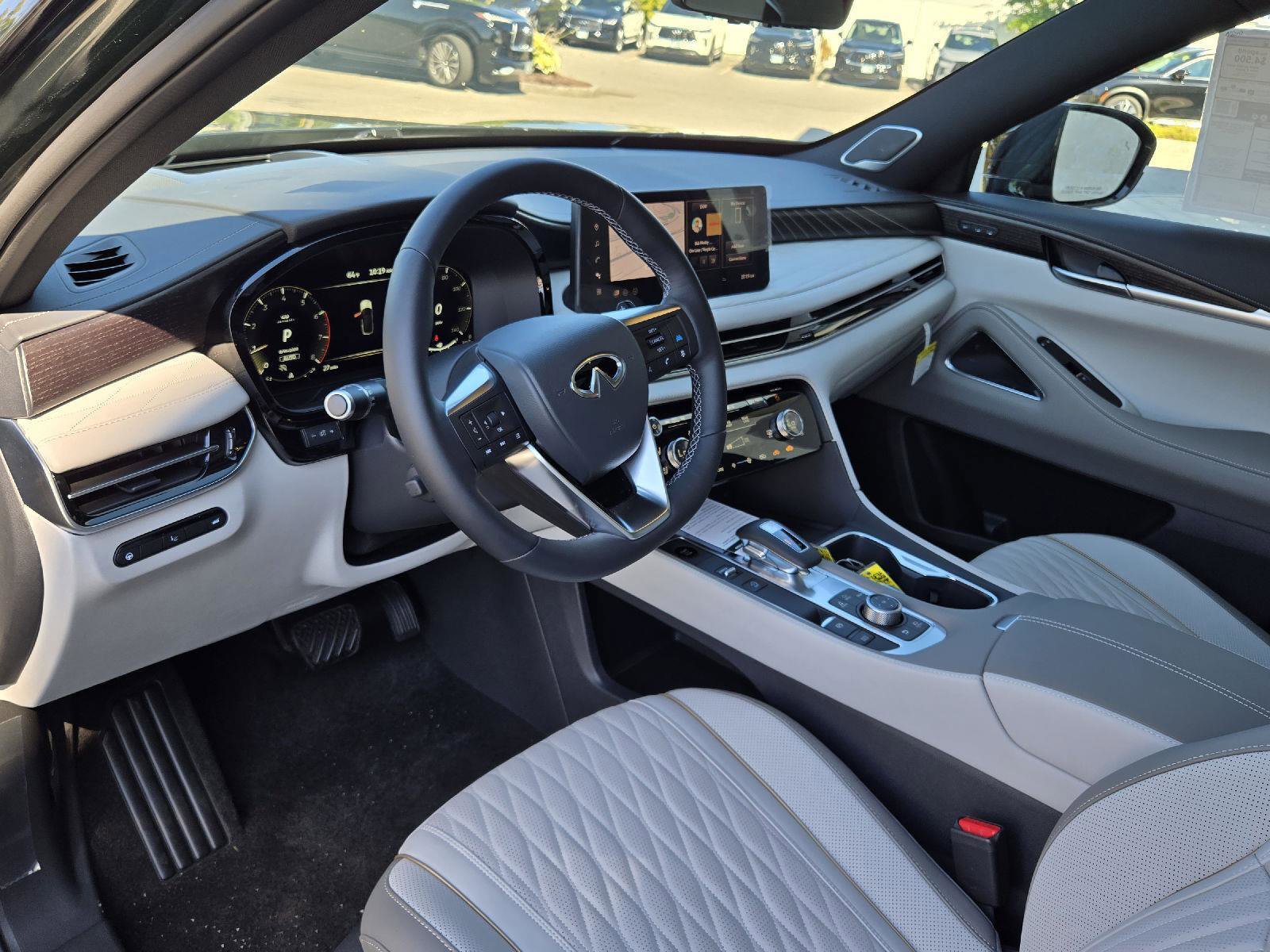 New 2026 INFINITI QX60 Autograph w/ Dark Cargo Package image 4