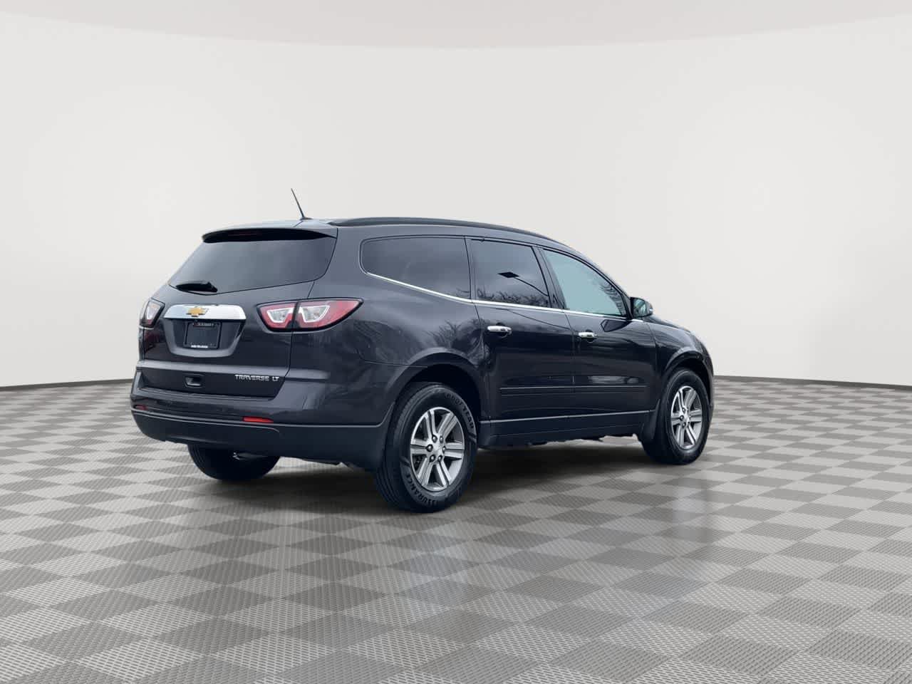 Used 2015 Chevrolet Traverse LT FWD image 8