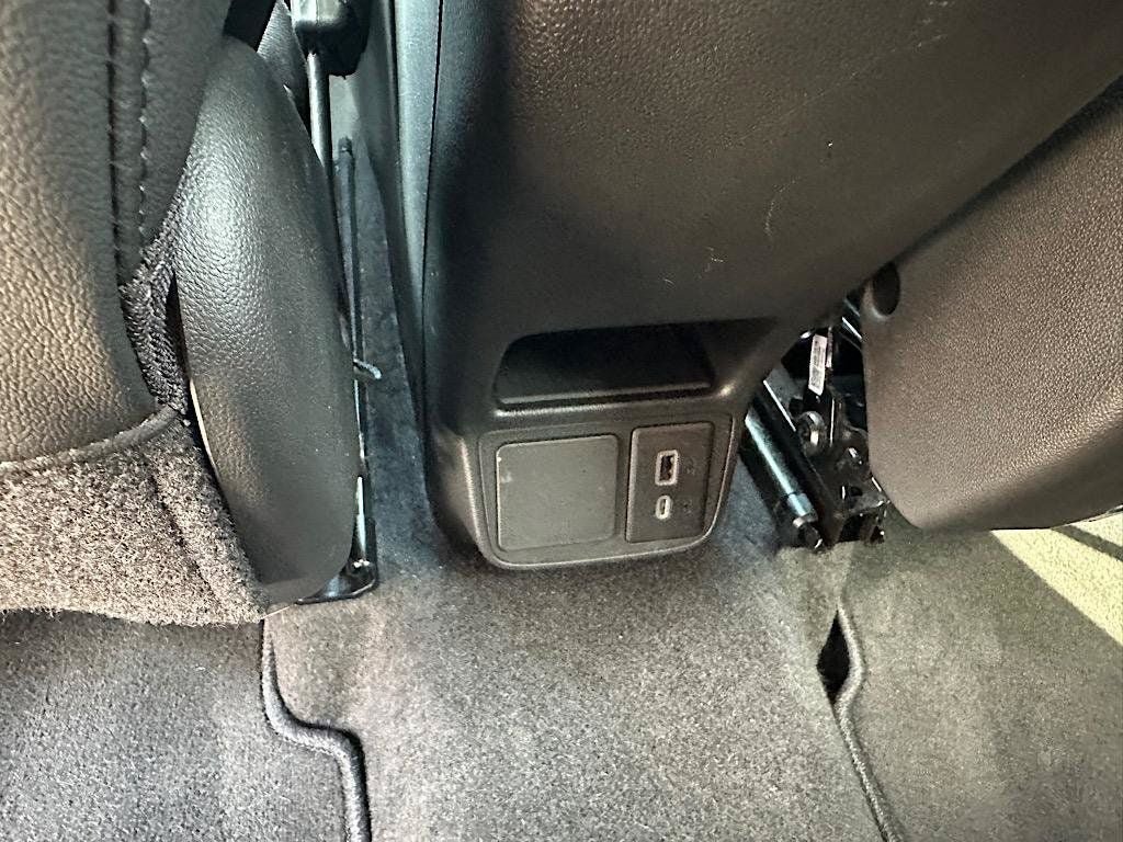 Used 2022 Buick Encore GX Preferred w/ Cold Weather Comfort Package AWD/4WD image 18