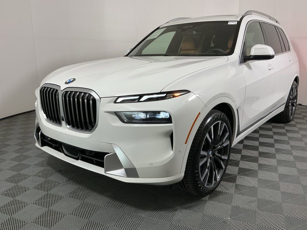 Certified 2024 BMW X7 xDrive40i AWD/4WD image 2