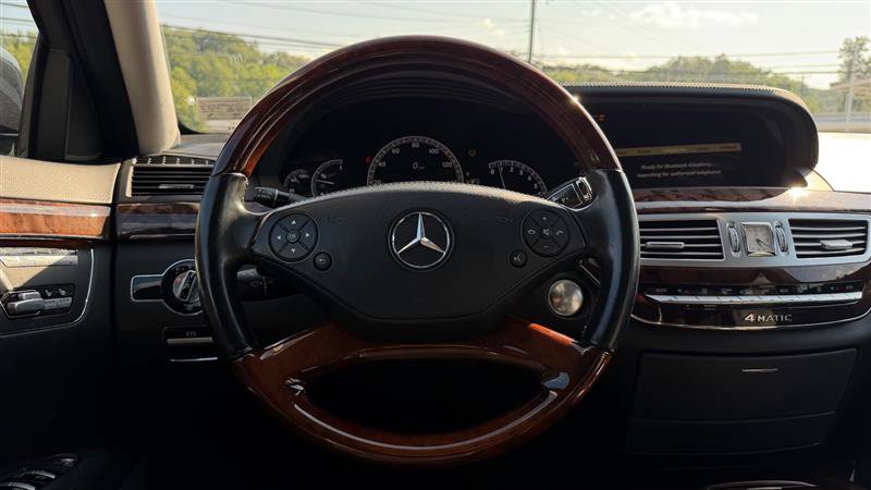 Used 2012 Mercedes-Benz S 550 4MATIC image 27