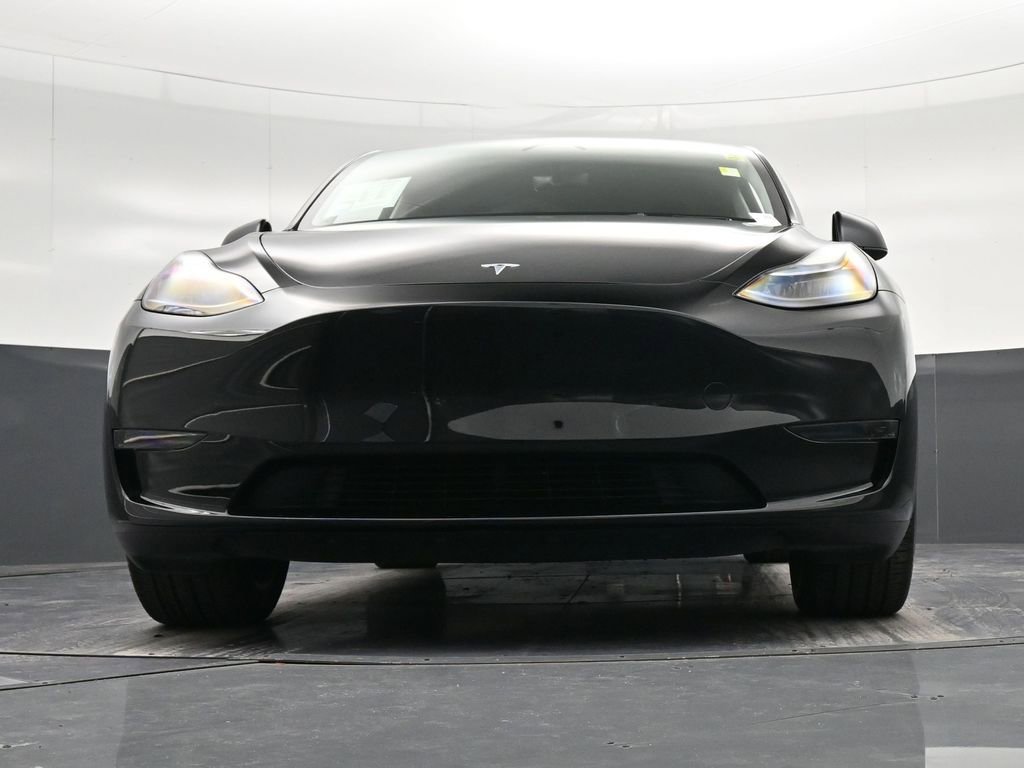 Used 2024 Tesla Model Y Long Range image 40