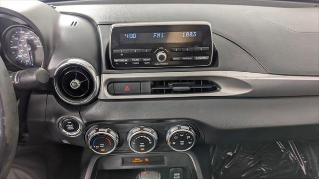 Used 2017 FIAT 124 Spider Classica image 18