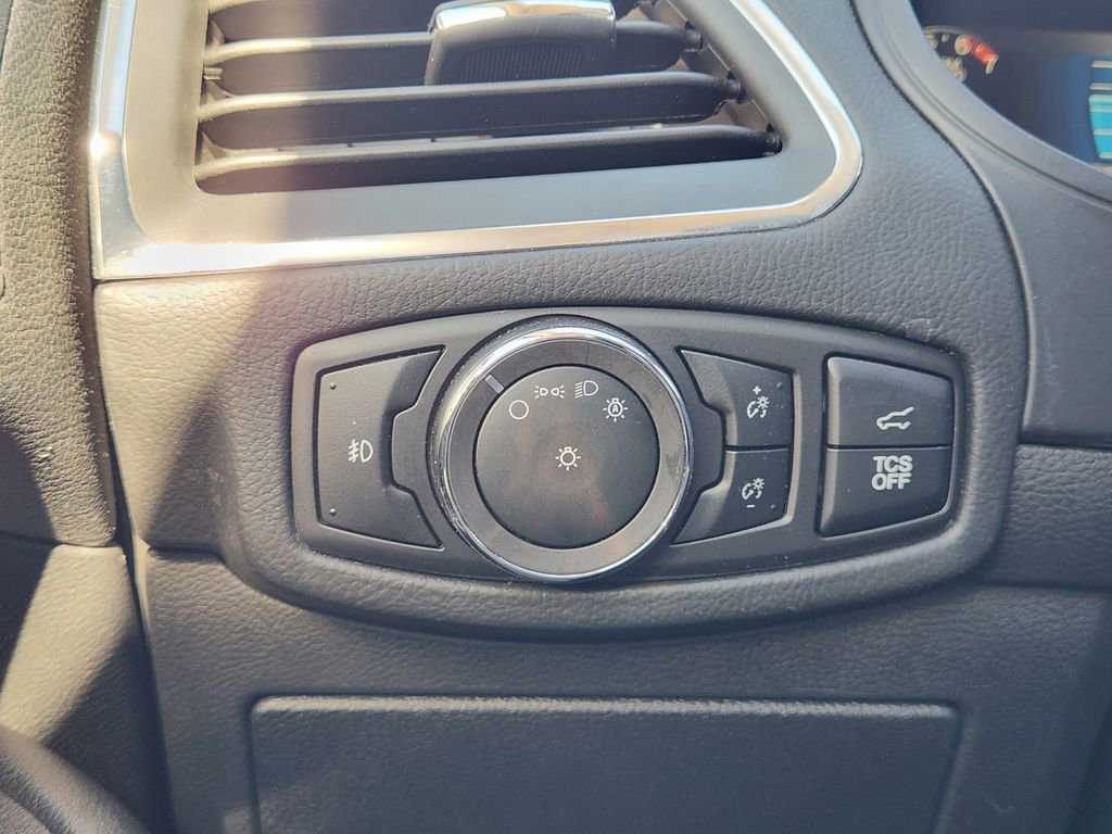 Certified 2024 Ford Edge Titanium image 21